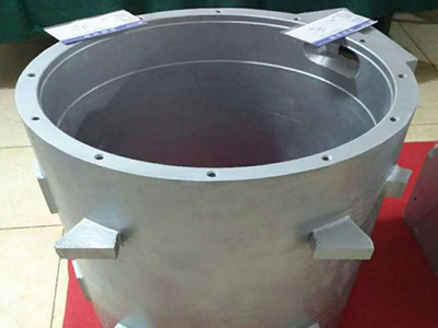 高铁牵引水冷电机座：      材质：ZL101A-T6